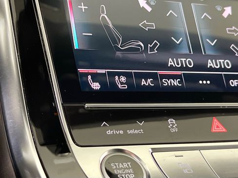 Used 2021 Audi Q7 3.0T Prestige image 21