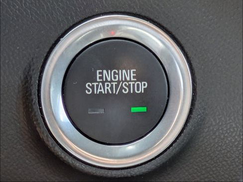 Used 2024 GMC Terrain SLE FWD image 27