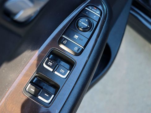 Used 2018 Kia Optima EX image 13