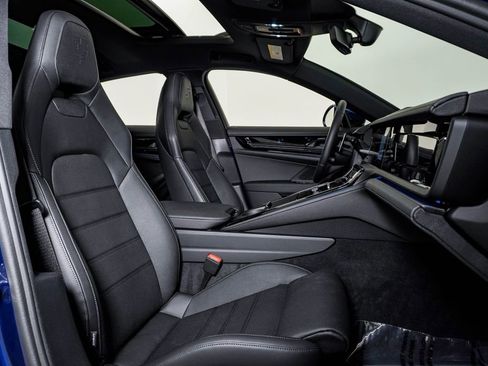 New 2026 Porsche Panamera 4 image 15