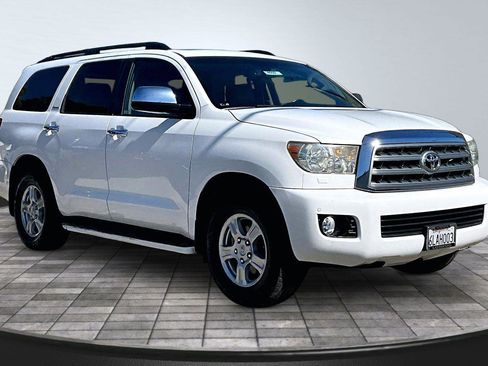Used 2008 Toyota Sequoia Limited image 1
