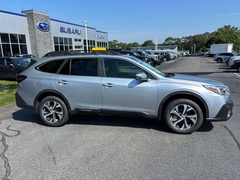 Used 2021 Subaru Outback Limited AWD/4WD image 2