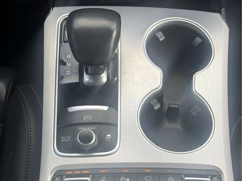 Used 2021 Kia Stinger GT2 image 12