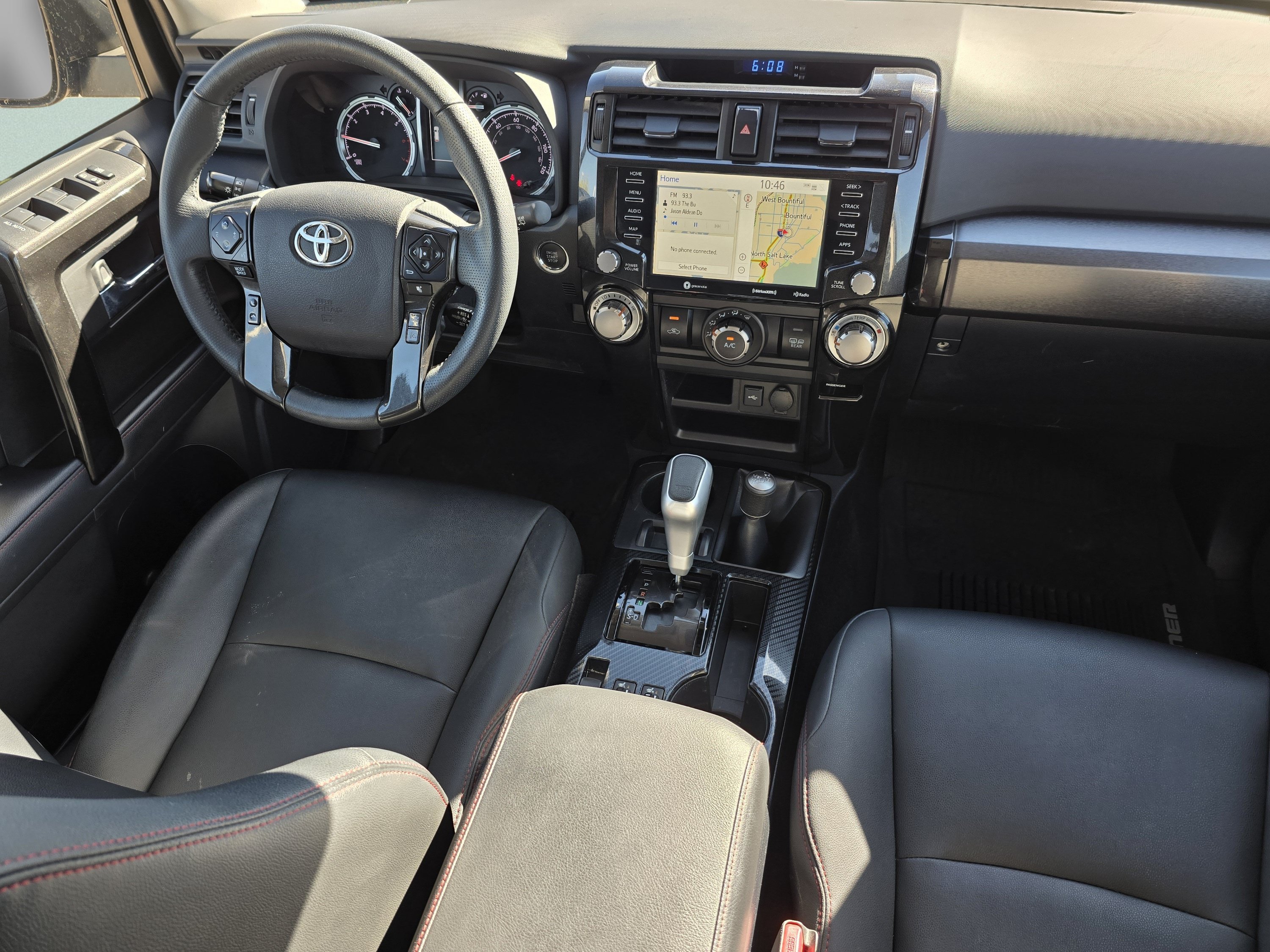 Used 2020 Toyota 4Runner TRD Off-Road Premium AWD/4WD image 31