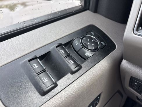 Used 2018 Ford F150 Lariat AWD/4WD image 28