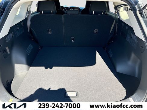 New 2026 Kia Sportage LX image 12