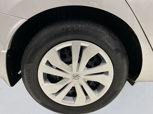 Used 2022 Nissan Versa S image 16