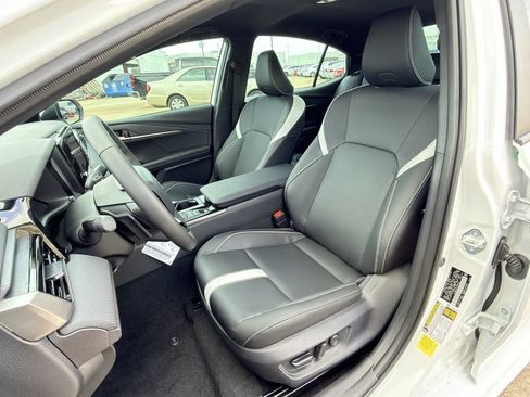 Used 2026 Toyota Camry SE FWD image 25