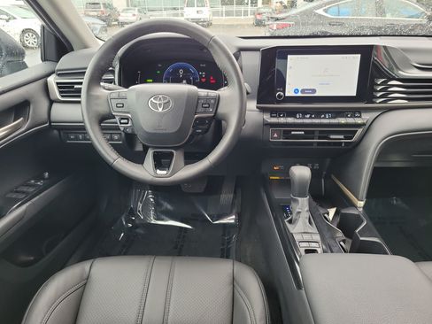 Used 2025 Toyota Camry LE w/ Convenience Package AWD/4WD image 10