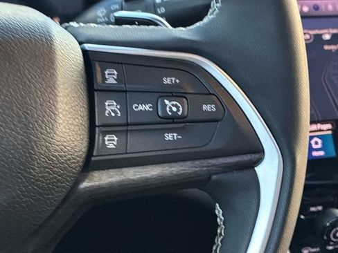 Certified 2023 Jeep Grand Cherokee 4WD 4xe w/ Luxury Tech Group II image 27