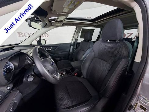 Used 2023 Subaru Forester Premium AWD/4WD image 5
