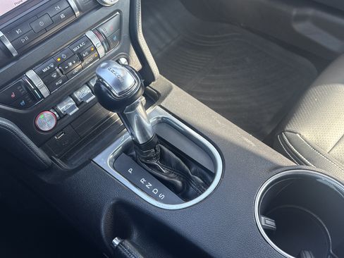 Used 2019 Ford Mustang Premium RWD image 26