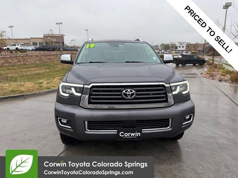 Used 2019 Toyota Sequoia Limited w/ Safety & Convenience Package AWD/4WD image 2