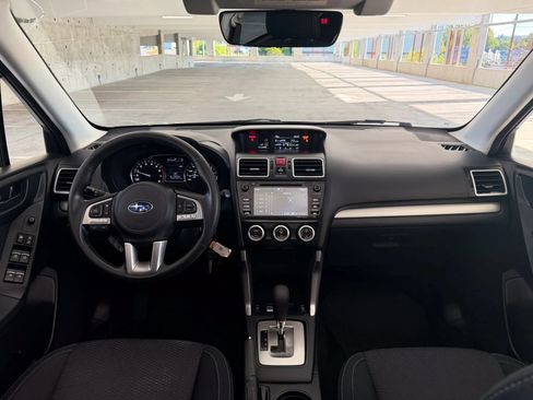 Used 2018 Subaru Forester 2.5i Premium AWD/4WD image 25