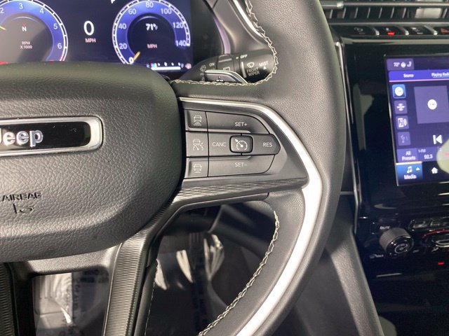 Used 2023 Jeep Grand Cherokee L Altitude AWD/4WD image 24