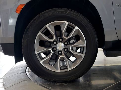 Used 2021 Chevrolet Tahoe LT w/ LT Signature Package AWD/4WD image 11