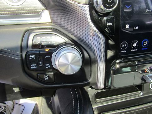 Used 2020 RAM 1500 Limited AWD/4WD image 22