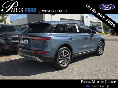 Used 2023 Lincoln Corsair FWD w/ Equipment Group 101A image 4