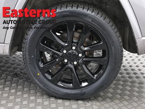Used 2017 Jeep Grand Cherokee Altitude AWD/4WD image 33