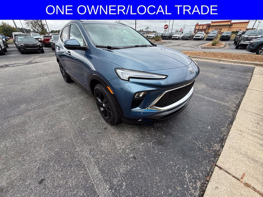 Used 2026 Buick Encore GX Sport Touring FWD image 2