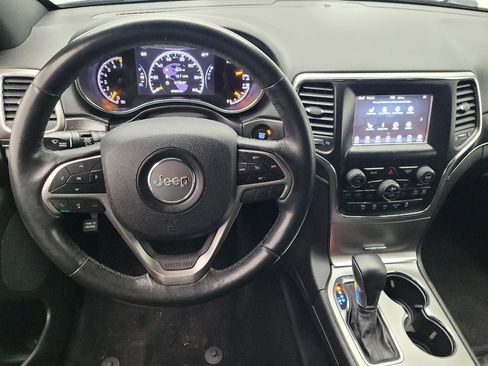 Used 2018 Jeep Grand Cherokee Limited w/ Trailer Tow Group IV image 22