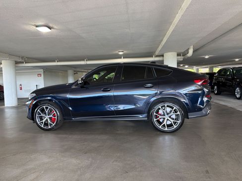 Used 2021 BMW X6 M50i AWD/4WD image 2