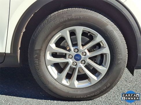 Used 2022 Ford Escape SE image 12