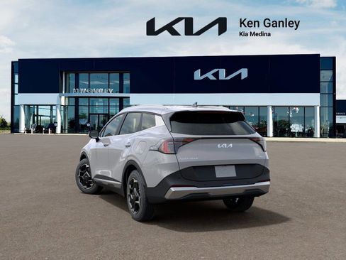 New 2026 Kia Sportage EX AWD/4WD image 4