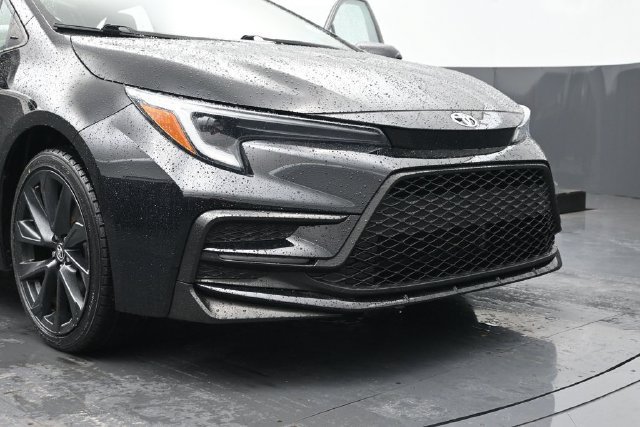 Used 2024 Toyota Corolla SE FWD image 32