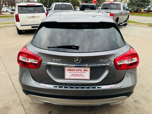 Used 2016 Mercedes-Benz GLA 250 4MATIC image 4