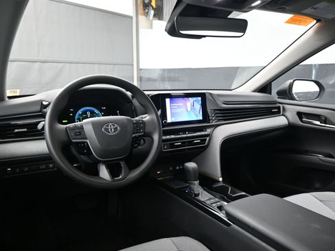 Certified 2025 Toyota Camry LE w/ Convenience Package image 19