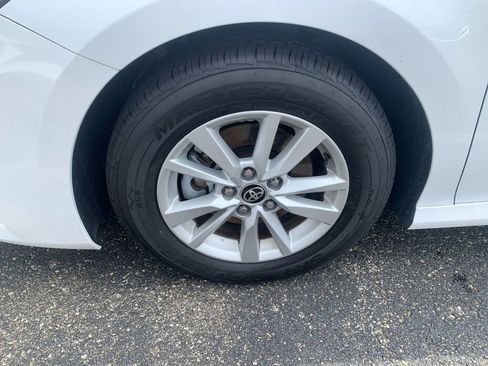 Used 2025 Toyota Camry LE FWD image 32