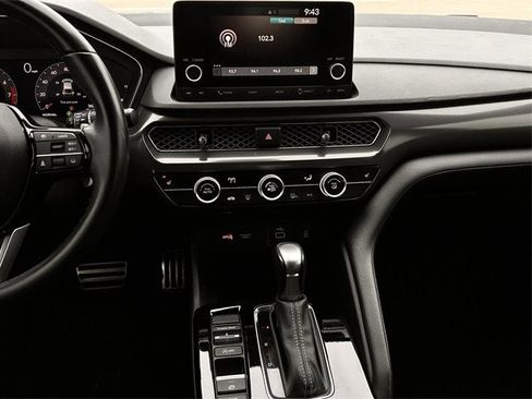 Used 2023 Acura Integra A-Spec image 19