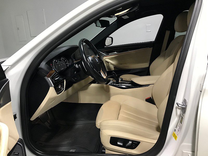 Used 2018 BMW 530i RWD image 10