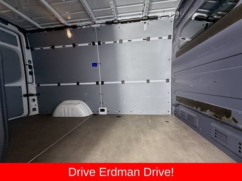 Used 2025 Mercedes-Benz Sprinter 2500 image 24