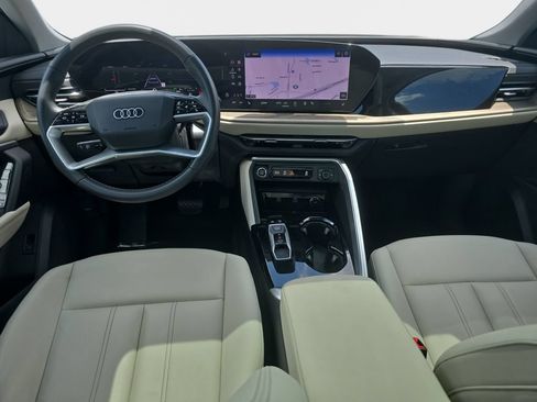 Certified 2025 Audi Q5 Premium w/ Convenience Package AWD/4WD image 9