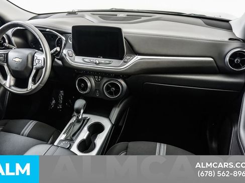 Used 2025 Chevrolet Blazer LT FWD image 22