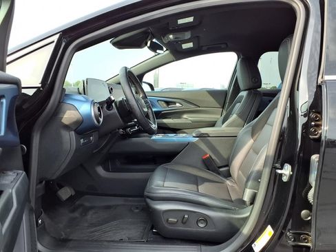 Used 2024 Chevrolet Equinox EV LT w/ LPO, Active Package FWD image 19