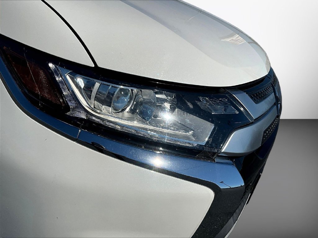 Used 2020 Mitsubishi Outlander ES AWD/4WD image 33