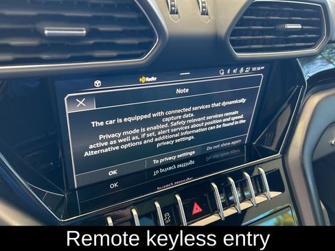 Used 2022 Lamborghini Urus image 7