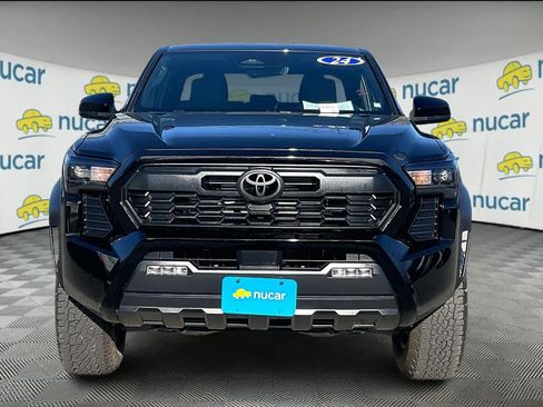 Used 2024 Toyota Tacoma TRD Off-Road image 2