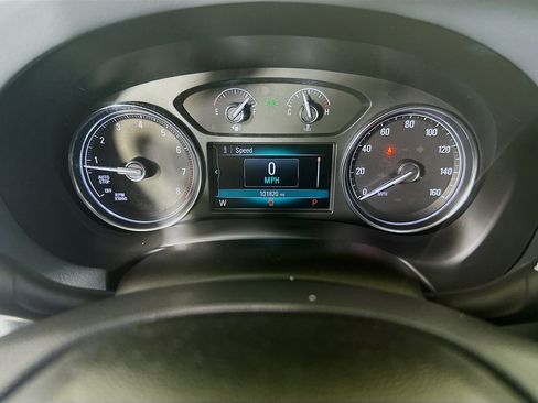 Used 2018 Buick Enclave Essence FWD image 19