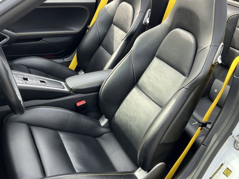 Certified 2019 Porsche 911 Turbo S image 5