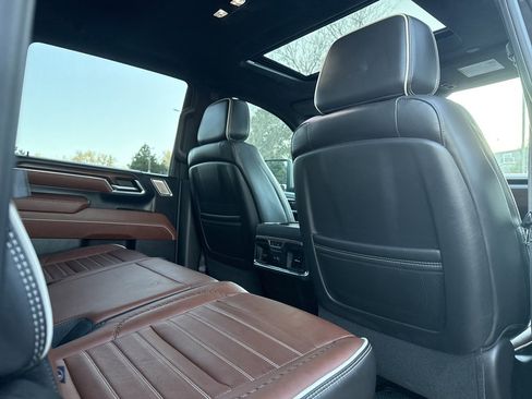 Used 2024 GMC Sierra 2500 Denali Ultimate image 29