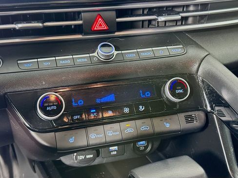 Certified 2023 Hyundai Elantra SEL w/ Convenience Package image 16