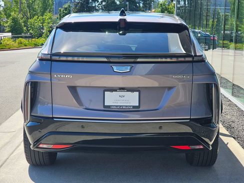 Certified 2024 Cadillac Lyriq Luxury AWD/4WD image 4