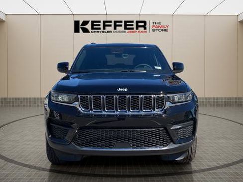 New 2025 Jeep Grand Cherokee Laredo X image 8