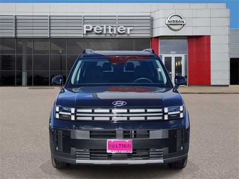 Used 2025 Hyundai Santa Fe SEL image 2