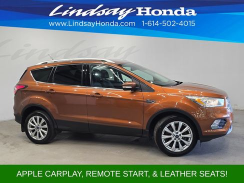Used 2017 Ford Escape Titanium FWD image 3