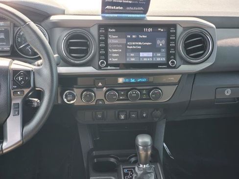 Used 2023 Toyota Tacoma TRD Sport AWD/4WD image 23